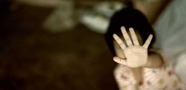 بعدما ضربها والدها بوحشيّة في صور.. هذا جديد قضيّة الطفلة دنيا بلحص!
