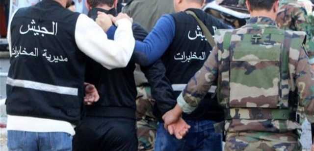 دهم مخيمات للنازحين السوريين.. إليكم ما ضبطه مخابرات الجيش (صورة)
