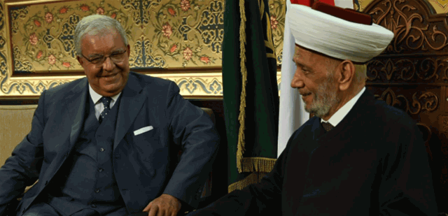 المشنوق من دار الفتوى: للتلاقي من خلال دعوة الكتل النيابية إلى جلسات في مجلس النواب