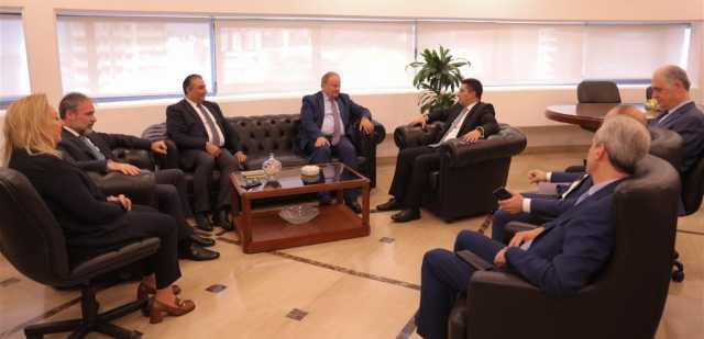 إتفاقية تعاون بين الحكمة ونقابة المحامين لتدريب طلاب الحقوق