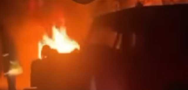فنان لبنانيّ ينجو من الموت بأعجوبة... تعرّض لحادث سير كبير هذا ما تبقى من سيارته (فيديو)
