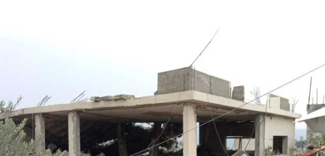 الجيش الإسرائيلي يستهدف منزلاً في هذه البلدة الجنوبية.. وسقوط جريح