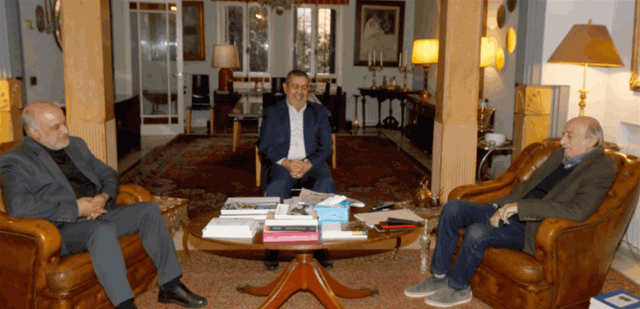 جنبلاط استقبل السفير الإيراني.. هذا ما تم بحثه