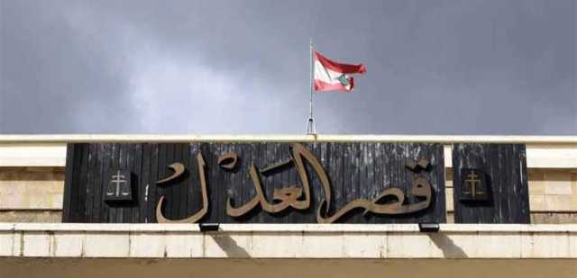 قاض يقاضي صحافياً: ذمّ وشهّر بي!