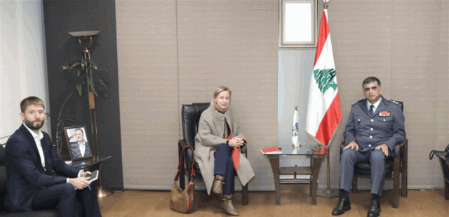 عثمان بحث في شؤون اللاجئين الفلسطينيين مع كلاوس