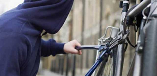 كانا يسرقان دراجته.. وهذا ما حصل في حارة حريك
