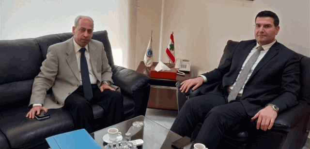 الحاج حسن بحث في الواقع الزراعي مع اللواء خير