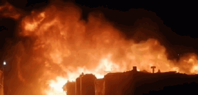 حريق في مخيم للنازحين السوريين في عرسال وتسجيل حالات اختناق