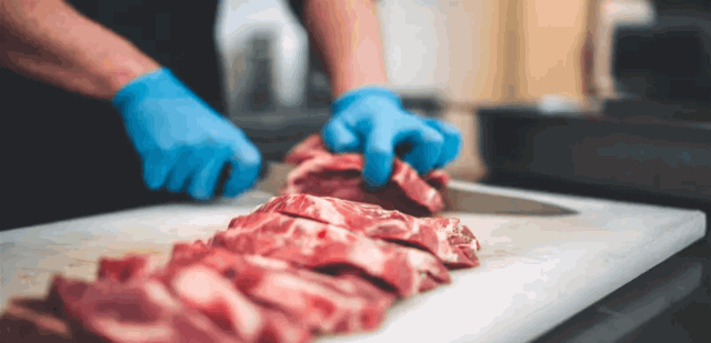 غشّ في بيع اللحوم... وتحذير للمواطنين من خطر كبير
