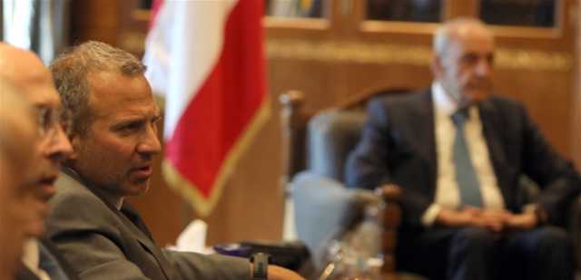 هل ينتهي التواصل بين برّي وباسيل بتوافقٍ؟