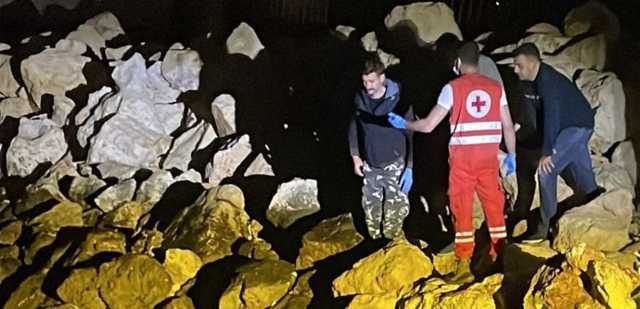 وجدت عارية.. العثور على جثة شابة ثلاثينية على شاطئ الميناء