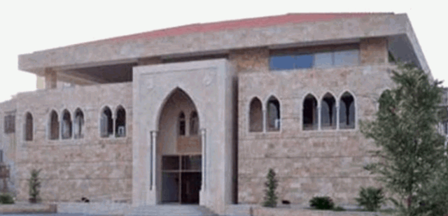 نقابة عمال بلدية الميناء استنكرت الاعتداء على السائق زكريا المصري
