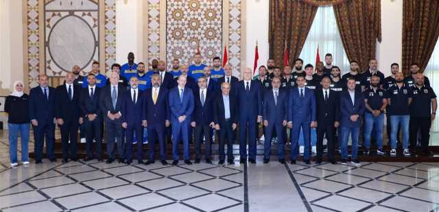 ميقاتي استقبل وفداً مشتركاً من الرياضي و الحكمة: لا يمكن التفريق بينكما وكرة السلة مهمة جداً