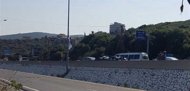 جريحان قرب الكوستا برافا وحركة المرور كثيفة.. هذا ما جرى هناك