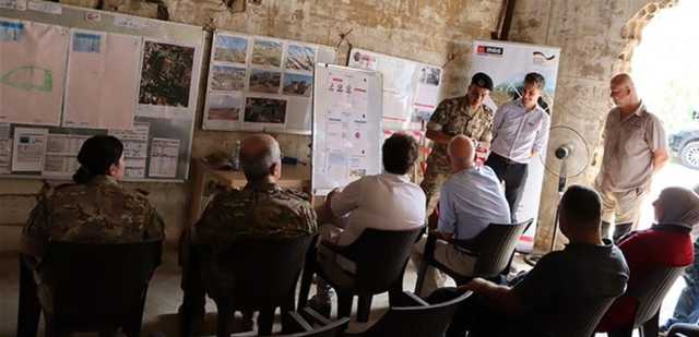 السفير الالماني في لبنان يتفقد حقول الالغام في الناعمة.. هذا ما أعلنه الجيش