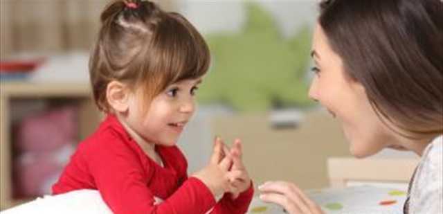 تأخرالكلام عند الأطفال.. متى يصبح مرضًا حقيقيًا؟