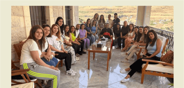 البطريرك الراعي أثنى امام وفد مدرسة مارمارون - بيت الدين على دورهم التربوي
