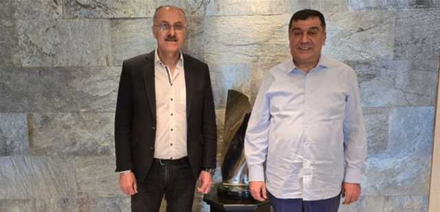 عبد الله التقى الحوت مطلعا على اوضاع شركة طيران الشرق الأوسط