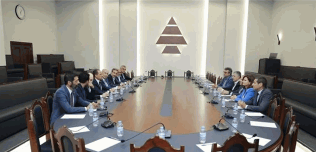 تشابك الوساطات لا يبدّل المواقف المعارضة: سابقة حوار بري ما بتقطع