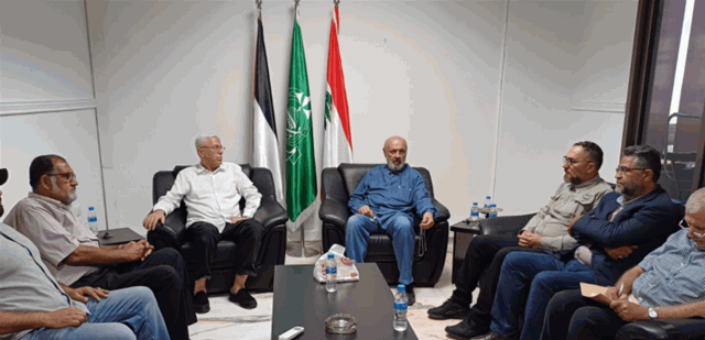 لقاء بين مسؤولي حماس وحزب الله بحث في الاوضاع