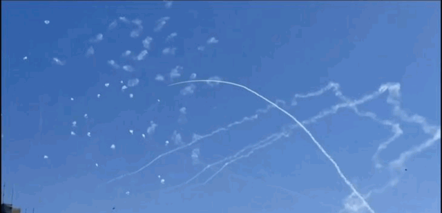 هجوم صاوخي من لبنان على حيفا