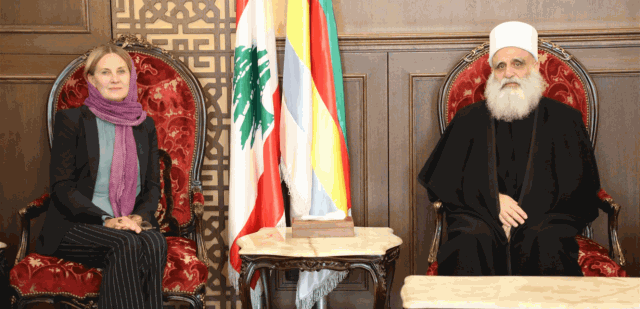 شيخ العقل بحث مع سفيرة النرويج في المستجدات