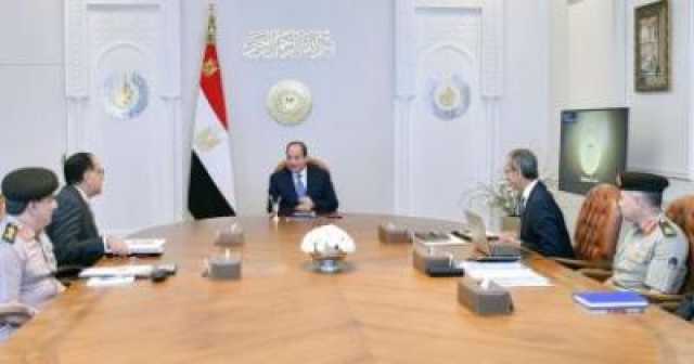 السيسى يوجه الحكومة بتنمية قطاع الاتصالات وتطوير وتوسيع بنيت الانترنت