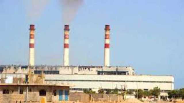 كهرباء عدن تكشف عن احتجاز الحزام الأمني لناقلات الوقود في أبين وتناشد بوقف مضاعفة معاناة الأهالي
