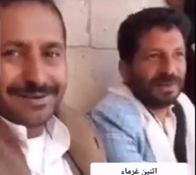 شرف الخصومة.. اثنين يمنيين ”غرماء” عراك ومقاتلة في المساء وفي الصباح مصالحة ومزاح ويذهبان معا للمحكمة! ”فيديو”