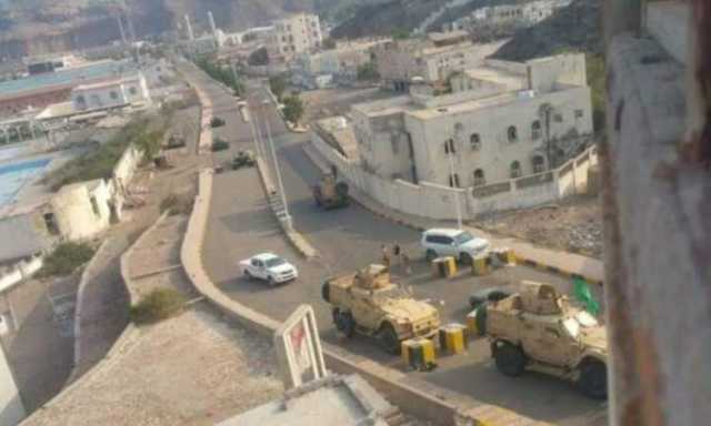 العمالقة تنفي والعليمي يحرجها بإتهام رسمي