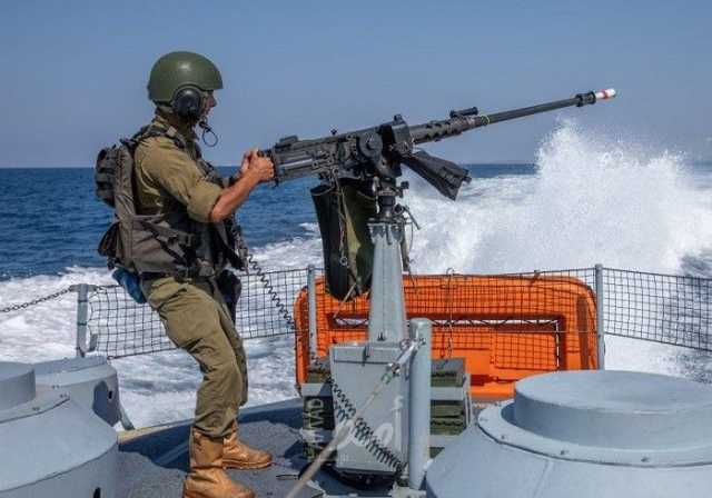 بحرية الاحتلال الإسرائيلى تهاجم مراكب الصيادين شمال قطاع غزة
