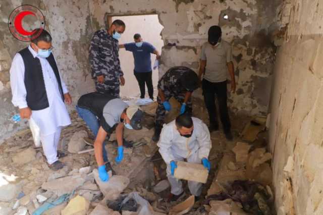 ليبيا.. انتشال 14 جثة متحللة في مدينة سرت (صور)