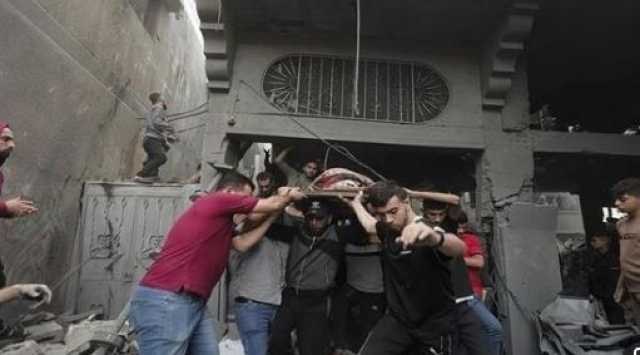 انتشال جثامين أكثر من 60 شهيدا فلسطينيا من حى الشجاعية شرق غزة