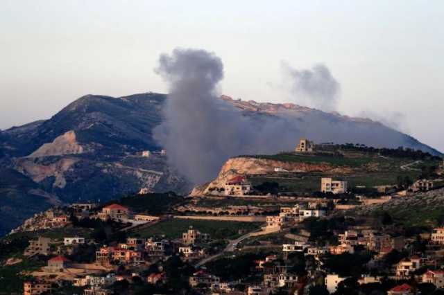 غارة إسرائيلية على منطقة جبل بلاط بالقرب من بلدة مروحين جنوبي لبنان