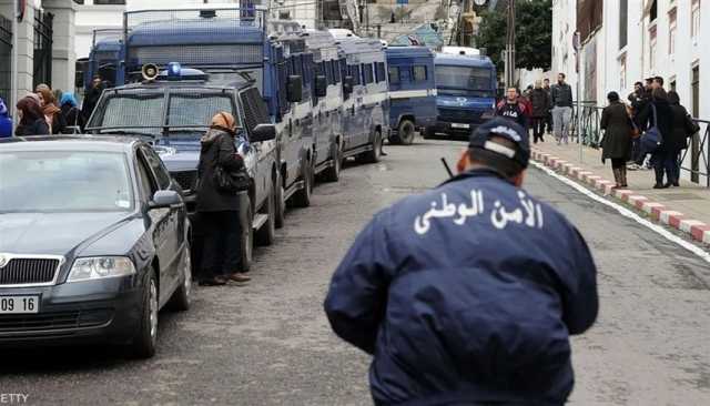 جريمة بشعة تهز الجزائر.. مشهورتان على 'تيك توك' تحرقان شاباً حياً