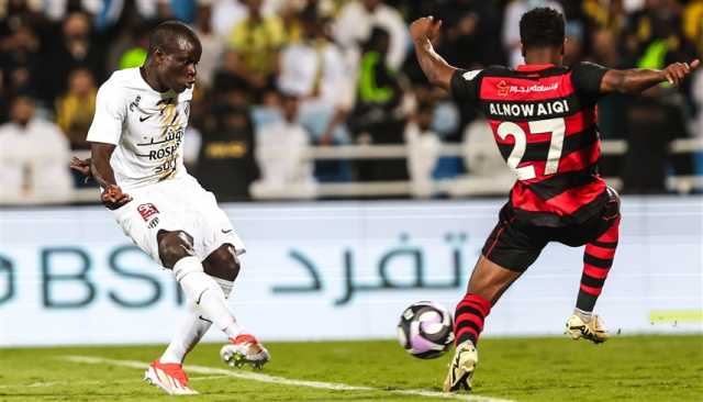 دوري روشن السعودي.. كانتي يقود الاتحاد للفوز على الرياض