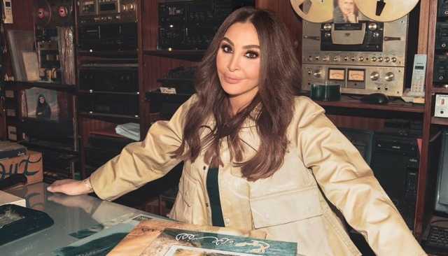 إليسا تعثر على قريبها في معتقلات الأسد.. وهكذا علّقت