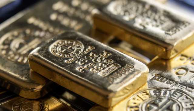 أسعار الذهب ترتفع متجهة لتحقيق مكسب أسبوعي