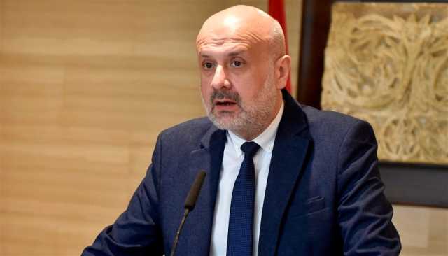 تعهد بالقبض عليه..لبنان ينفي وصول علي مملوك إلى بيروت