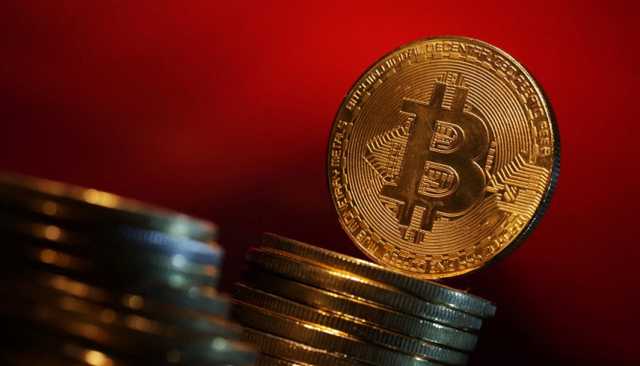 بعد دفعة قوية من ترامب..بتكوين تتوقف عن الصعود في نهاية العام