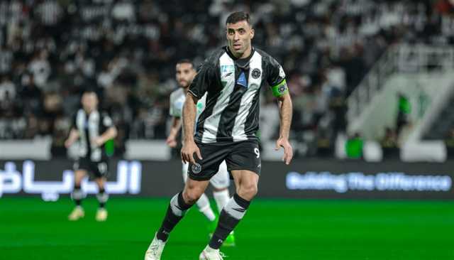 شاهد| حمدالله يشعل السوشيال ميديا.. هل مازال عاشقاً للاتحاد؟