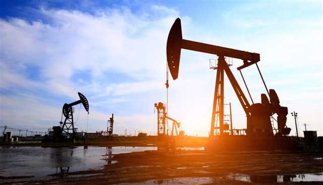 النفط يتراجع 7% بعد رسوم ترامب