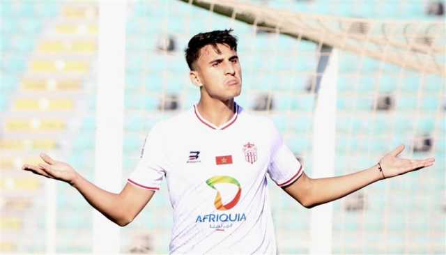 لاعب حسنية أغادير على طاولة الزمالك