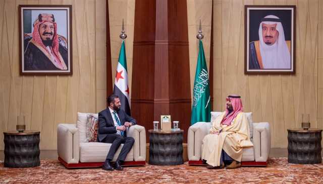 شاهد.. ولي العهد السعودي يستقبل الرئيس السوري