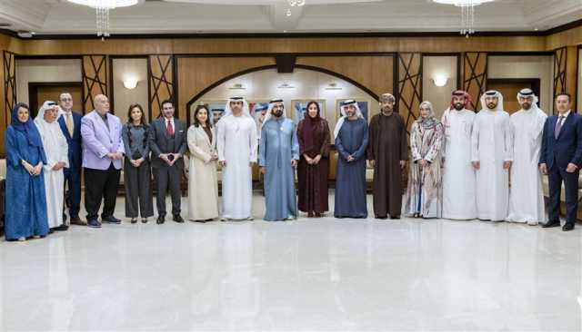 محمد بن راشد يبحث الخطط المستقبلية لجائزة الإعلام العربي