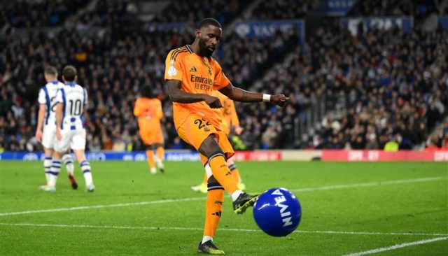 بعد مباراة كأس الملك.. لماذا اقتحم مدافع ريال مدريد غرفة ملابس سوسييداد؟
