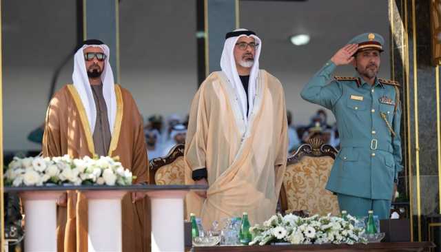 خالد بن محمد بن زايد يشهد حفل تخريج كلية الشرطة