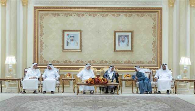 حاكم الشارقة يستقبل المهنئين بشهر رمضان في قصر البديع