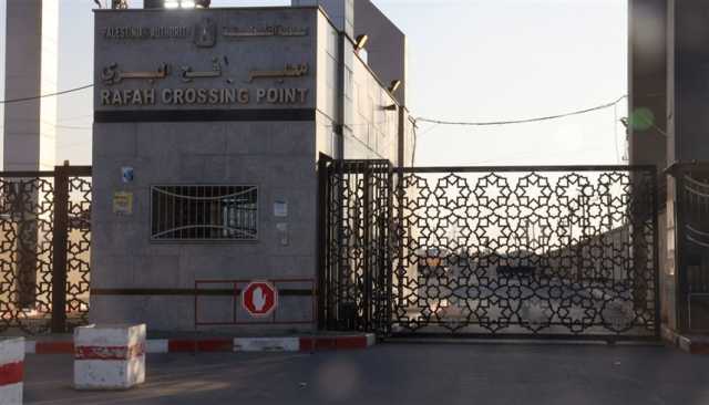إسرائيل تغلق معبر رفح أمام المرضى والمصابين