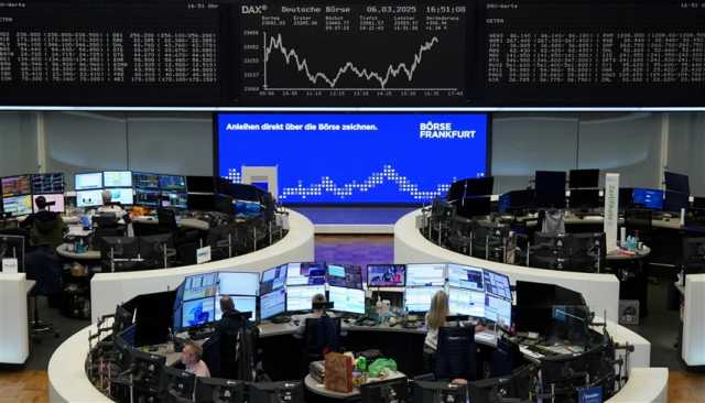 أسهم أوروبا تهبط لأدنى مستوى في أسبوعين بفعل تراجع قطاع السيارات
